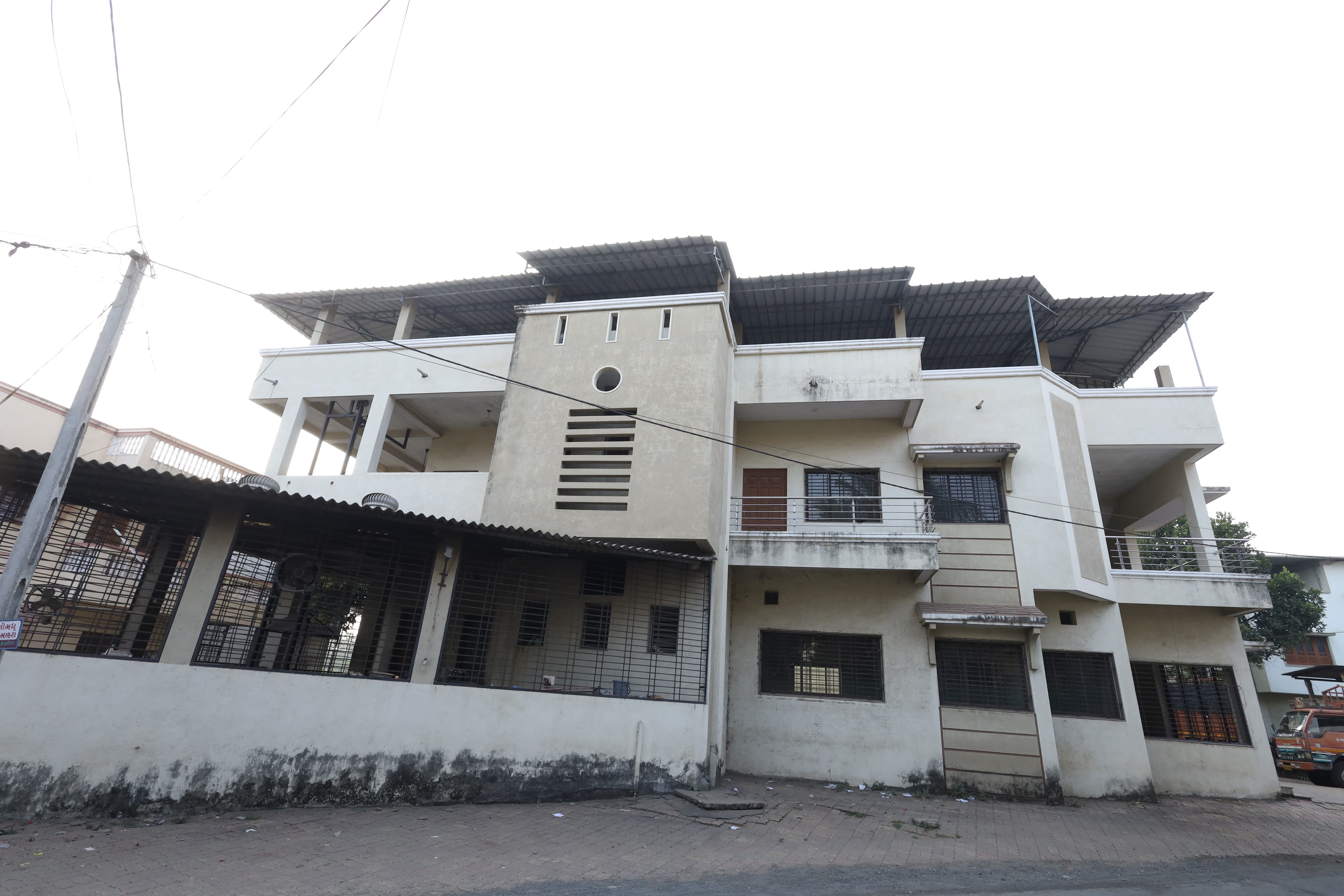 Slider Image 4